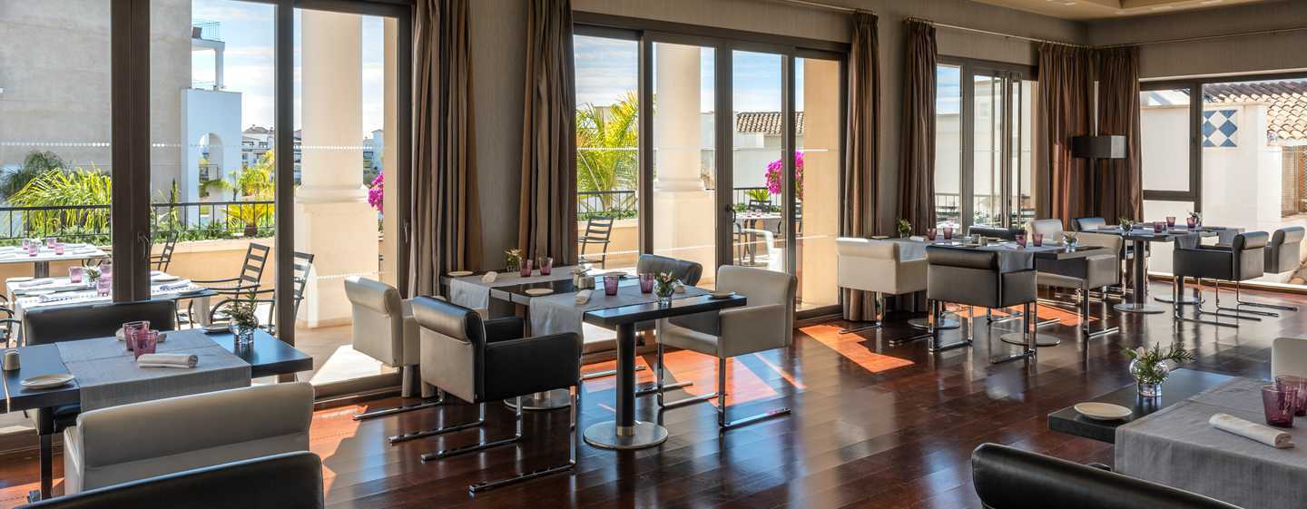 Doubletree By Hilton La Torre Golf Resort Roldan Ngoại thất bức ảnh Restaurant